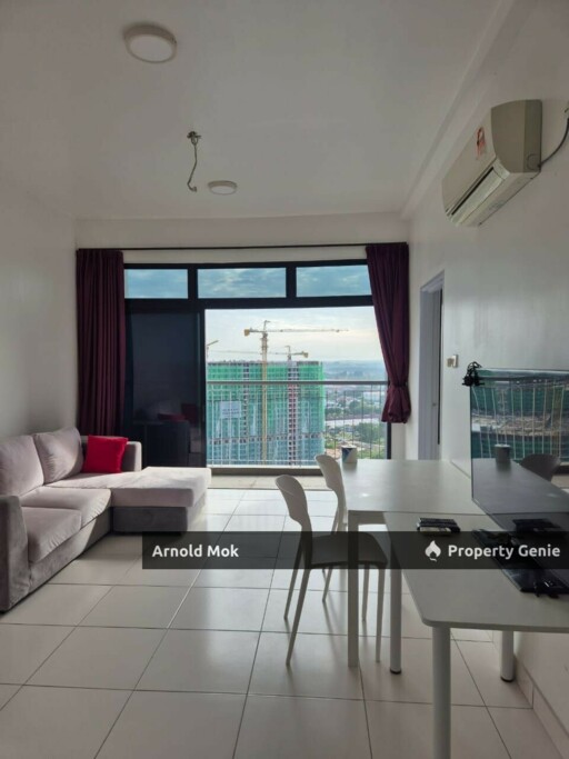 2 Bedrooms Apartment at Sky Peak at Setia Tropika for Rent