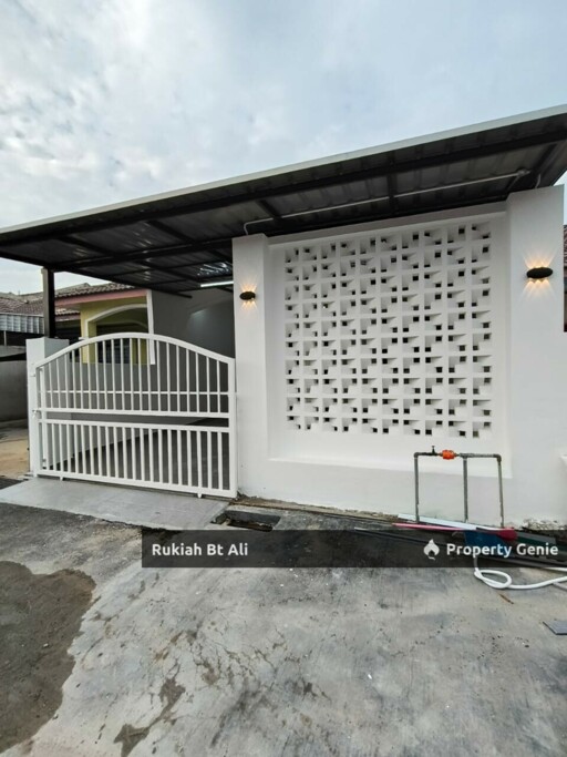 Ready To Move In Terraced Home In Taman Seri Teluk Emas