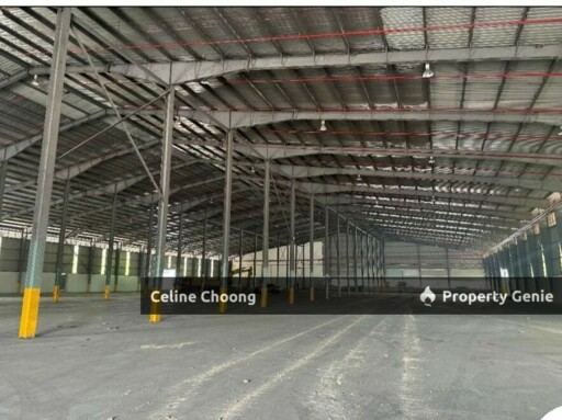 North Port,  Detached Warehouse