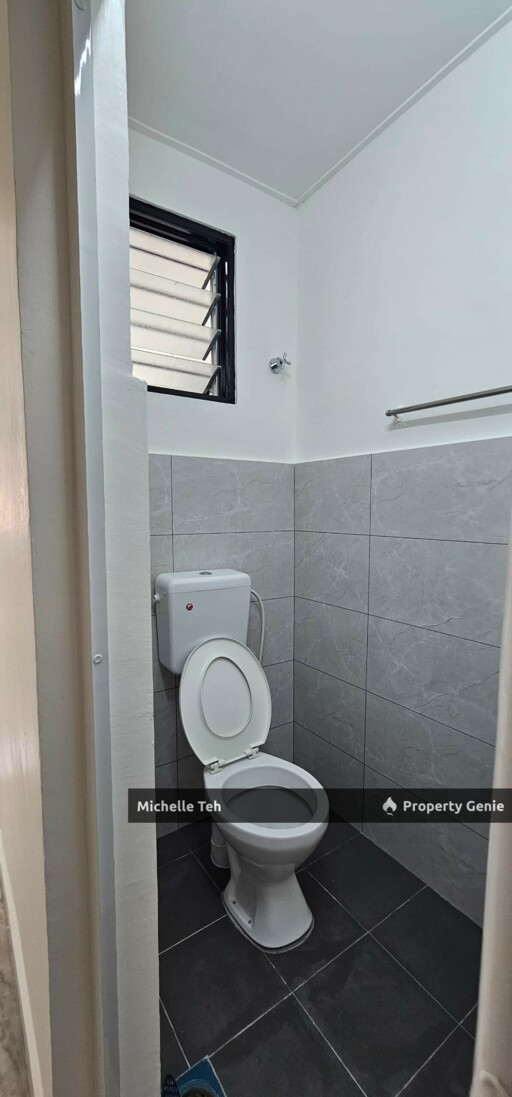 Ipoh Bentong 1.5 Storey House For Sale