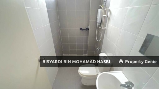 2 Unit Sekali Side By Side 1 Owner Renovated 1.5 Storey Bungalow Taman Senawang Perdana, Senawang.
