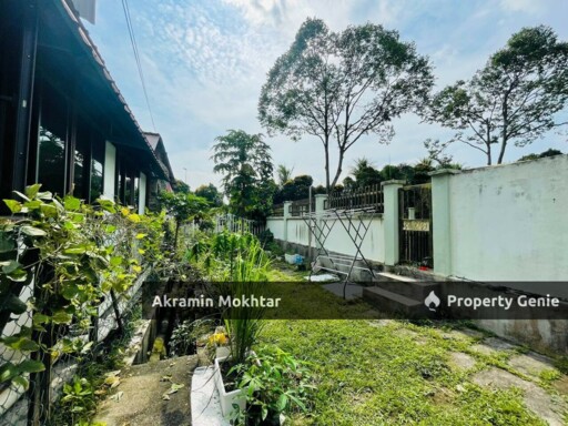 DOUBLE STOREY TERRACE HOUSE SEKSYEN 8 KOTA DAMANSARA JALAN PEKAKA