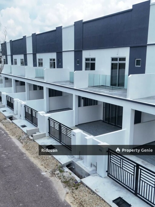 Double Storey Terrace House, RMMJ, Kluang