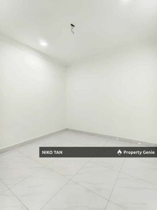 [UNBLOCK VIEW]1-Storey Corner Taman Johor Jaya For Sale