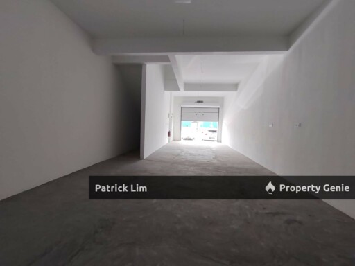 SKYWIZ AYER KEROH (GROUND FLOOR) SHOPLOT FOR RENT