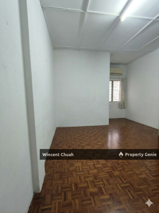 CORNER TOWNHOUSE [Upper Floor] , TAMAN SETAPAK INDAH, KUALA LUMPUR.