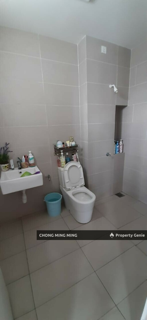 Double Storey Terrace House @ Suriaman 2 Bandar Sri Sendayan for Sale