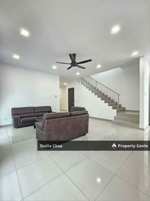🏡Cluster House for RENT 📍Jalan Austin Duta 3/x