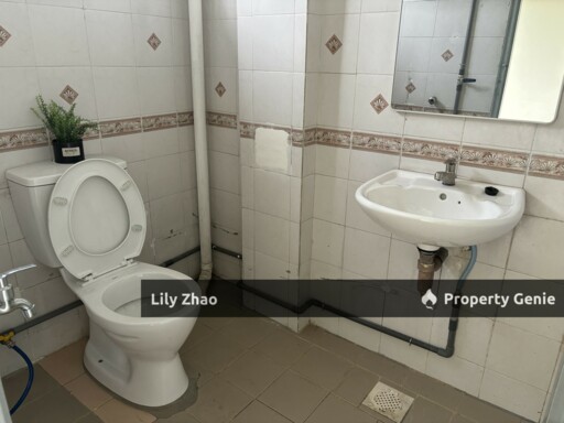 Api Api Apartment Corner Lot with Highway Access for Sale | Next To Public Bank, Kota Kinabalu City