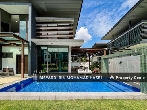 Fully Renovated & Fully Furnished Double  Storey Semi Detached Ficus Peak @ Denai Alam, Shah Alam.