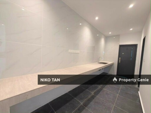 Jalan Maya Horizon Hill 2Stry Fully Renovated & Extended Canal Garden For Sale