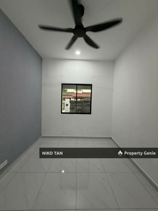 Jalan Merah 1Stry Fully Renovated Taman Pelangi