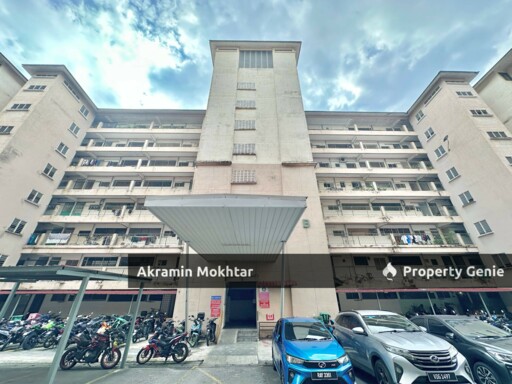 Corner Unit & Partially Furnished | Apartment Puchong Permata 1, Puchong Permai