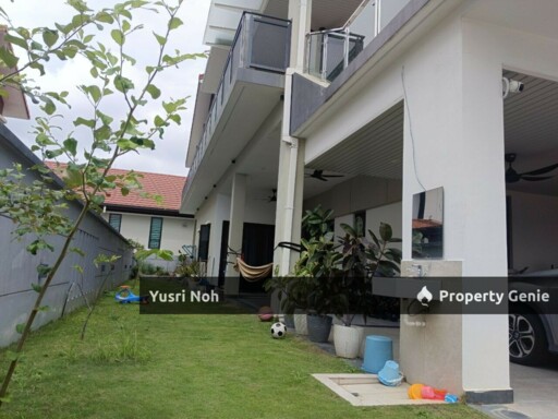 SEMI-D  GATED GUARDED @ QASEH 1, BK 8, BANDAR KINRARA