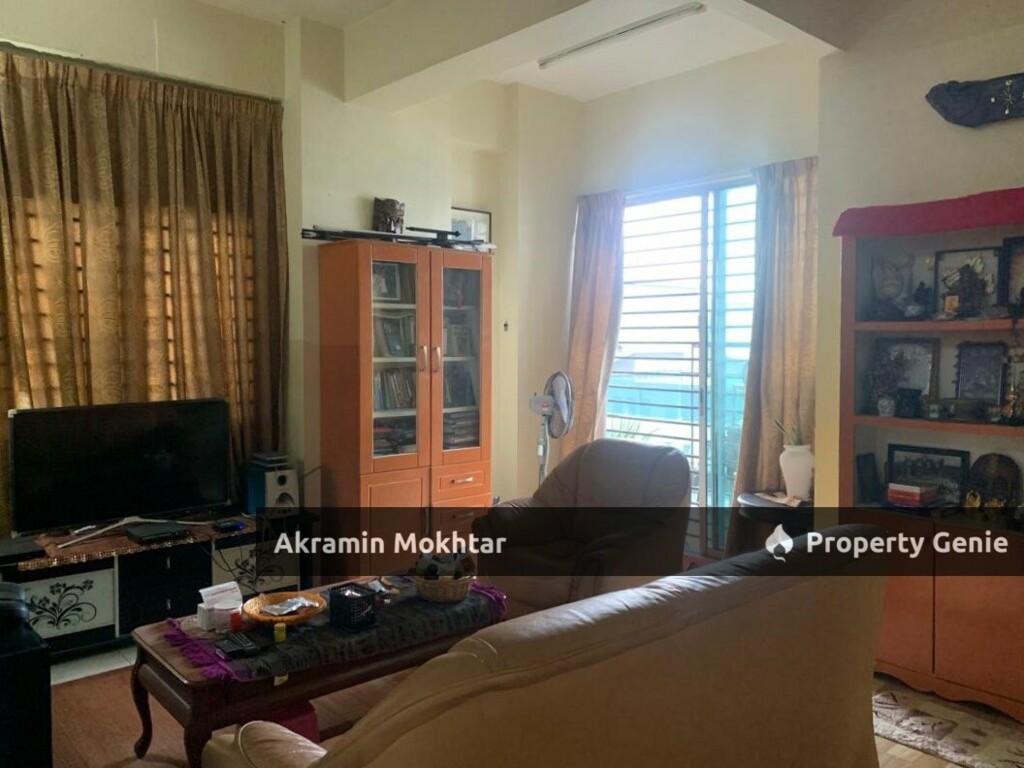 Freehold, Renovated, 1396 Sqft & 2 Parking | Mahkota Garden Condominium, Bandar Mahkota Cheras