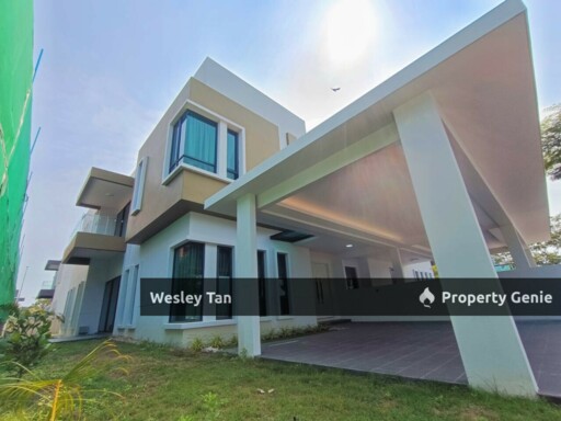 Ujong Pasir 8 Residence Freehold 2 Storey Semi-D Seaview For Sale