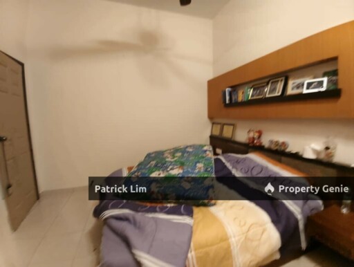 Taman Pertam Jaya Double Storey Terrace House (For Sale)