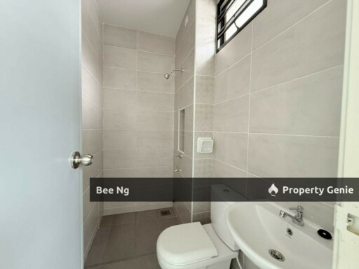 Rini Home 7 / Mutiara Rini / 2 Storey Terrace / Below Market Price
