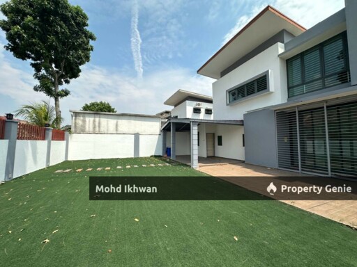Garden Villa Seksyen 7 Luxury House