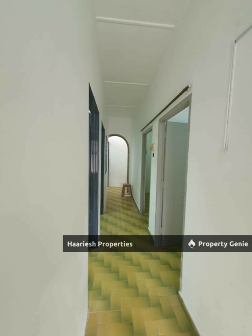 SINGLE STOREY HOUSE FOR RENT  Jalan Landak Maman Taman Abad Johor Bahru.