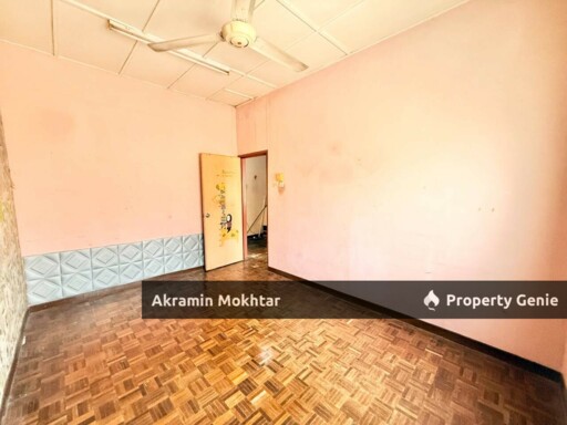 NEAR LRT FREEHOLD 2 Storey Taman Puchong Prima, Puchong