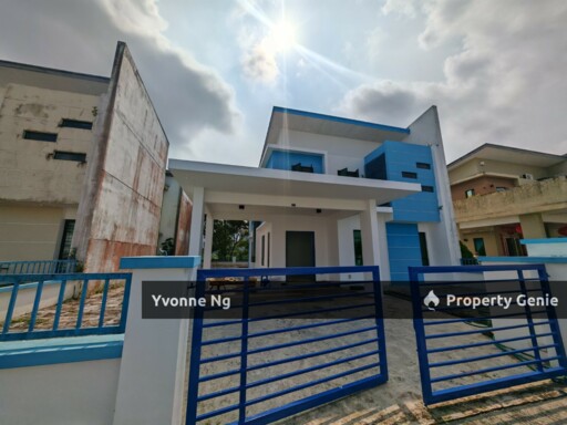 Kulai Kelapa Sawit / Eroca Hills / Bungalow