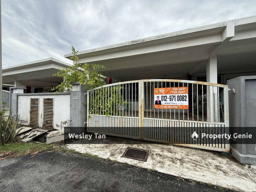 Taman Tanjung Minyak Perdana , Melaka - 1 Storey Terrace House | Bare Unit | 24 x 80 | Serious Owner , View To Offer