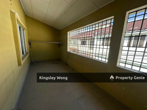 Menglembu Double Storey Terrace House Partial Furnished 5 Rooms Unit Near Mall Industry Ipoh Town