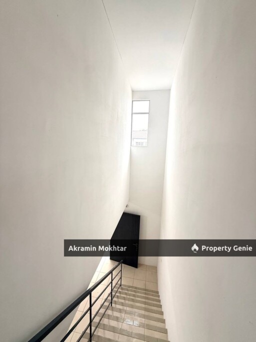 Freehold & New | Double Storey Terrace, Iringan Bayu (Aury), Seremban