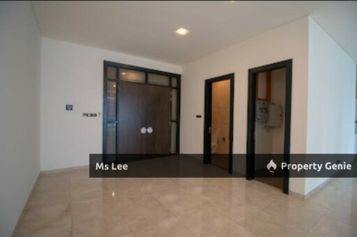 The Pearl @ KLCC-Level 17 private lift- Sale below bank value Rm480k