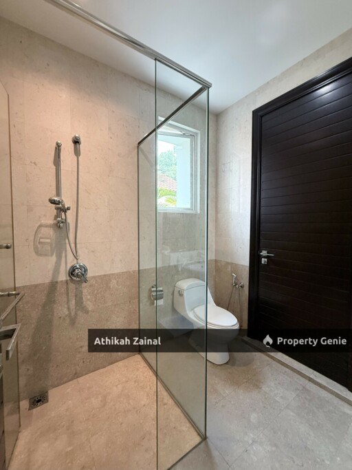 DUTA TROPIKA, DUTAMAS, SRI HARTAMAS | CORNER UNIT WITH GREAT LAND AREA & BIG BUILT-UP
