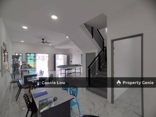 FREEHOLD Panorama Lapangan Perdana