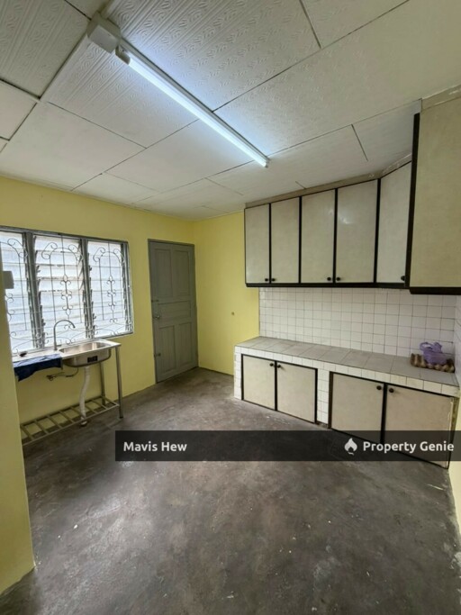 For Rent, 2-Storey @Ulu Tiram Near Gunung Emas, 2B1B, Original Unit