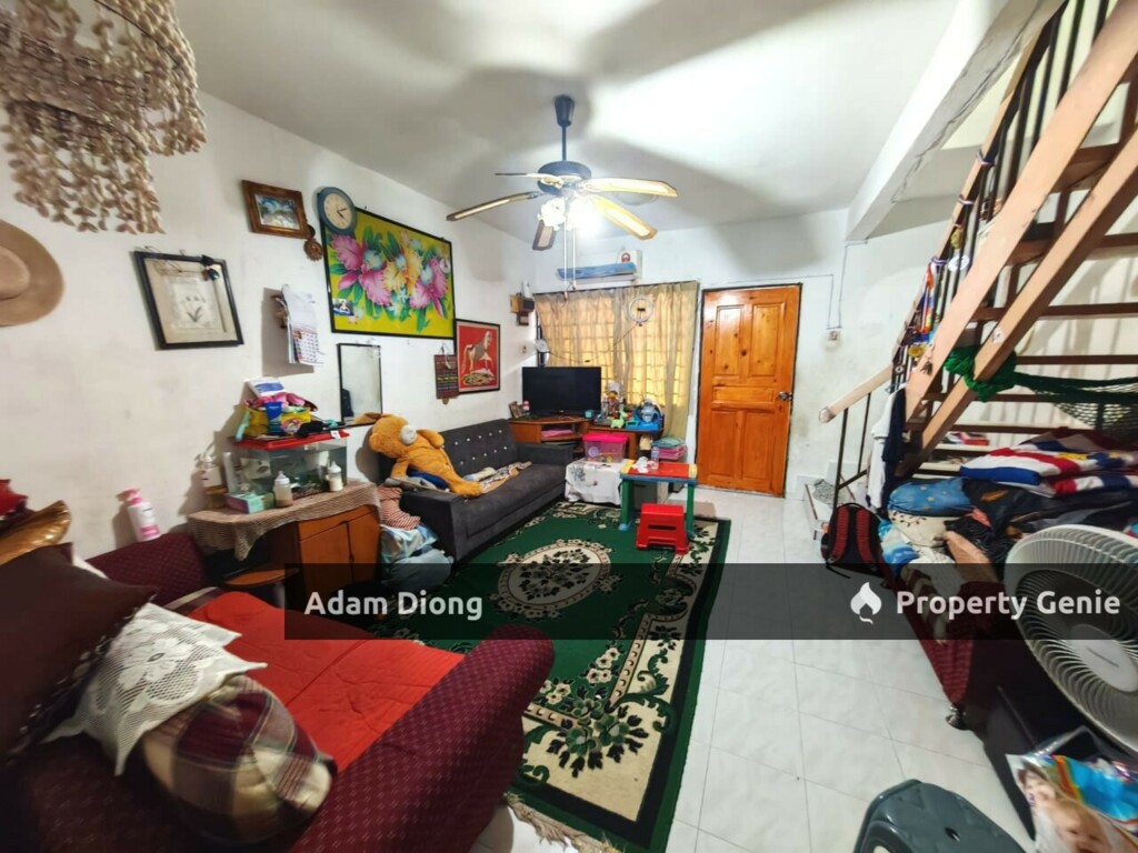 Jalan Lading, Puteri Wangsa Low Cost