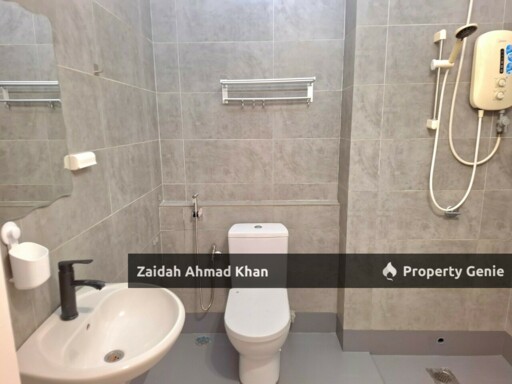 Double Storey Terrace House @ Casa Green Cybersouth For Rent