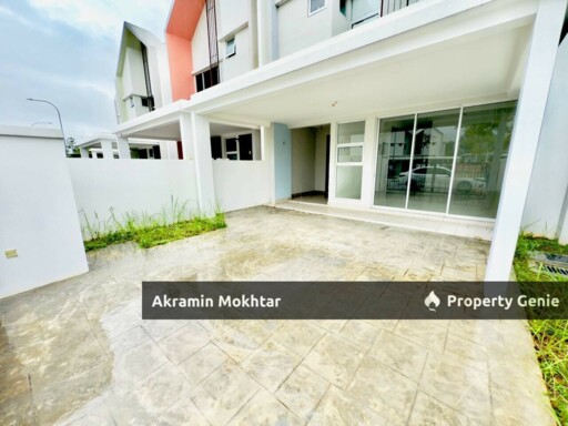 Freehold & Facing Open | 2 Storey Superlink Terrace Frischia Serene Heights, Bangi Kajang Selangor