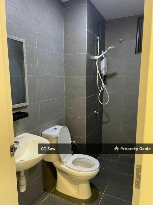 Majestic Maxim Cheras 3 Room Near MRT Fully Furnished For Rent