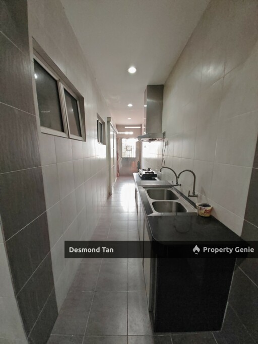 Taman Merpati ,Seremban, Taman Layang Layang (Corner Lot)Renovated