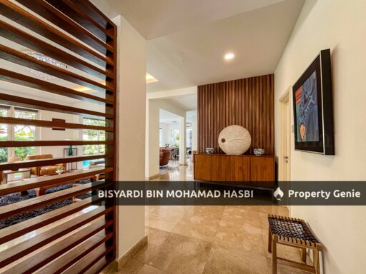Fully Renovated With Swimming pool 3 Storey Corner Lot Semi D @ Changkat Kiara Bayu, Dutamas, Mont Kiara Kuala Lumpur .
