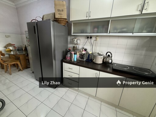 Taman Satria Apartment 3rd Floor for Sale, 3Bed 2Bath, Corner Lot, Fully Furnished, Menggatal, Kota Kinabalu.