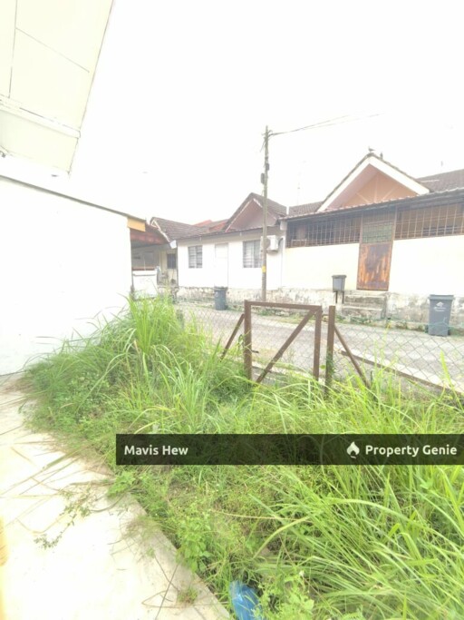 For Rent / Sale, Jalan Melati, Taman Sri Lalang, 1-Storey Terrace