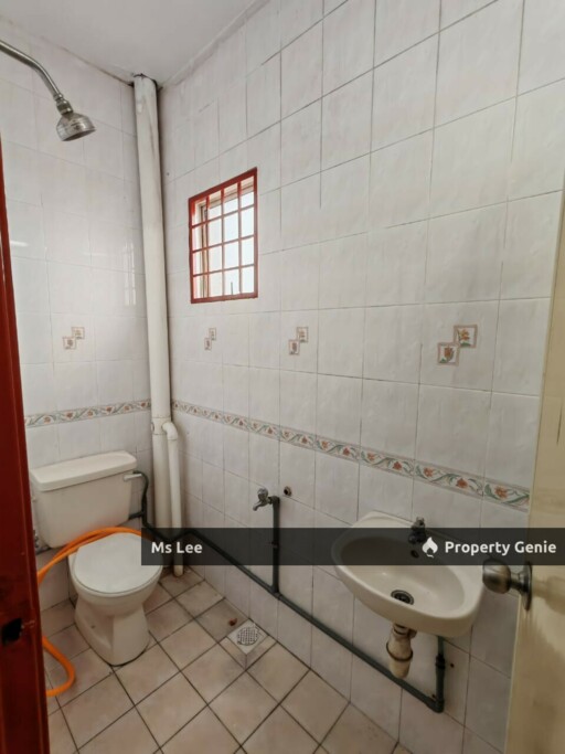 Sanjung Apartment @ Taman Seri Taming, Batu 9, Cheras-Blok Sanjung Tingkat 4 top floor-Ready Now