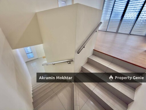 FACING OPEN, END LOT & RENOVATED | 2 Storey Terrace Vista Hill Bandar Mahkota Cheras, Cheras Selangor