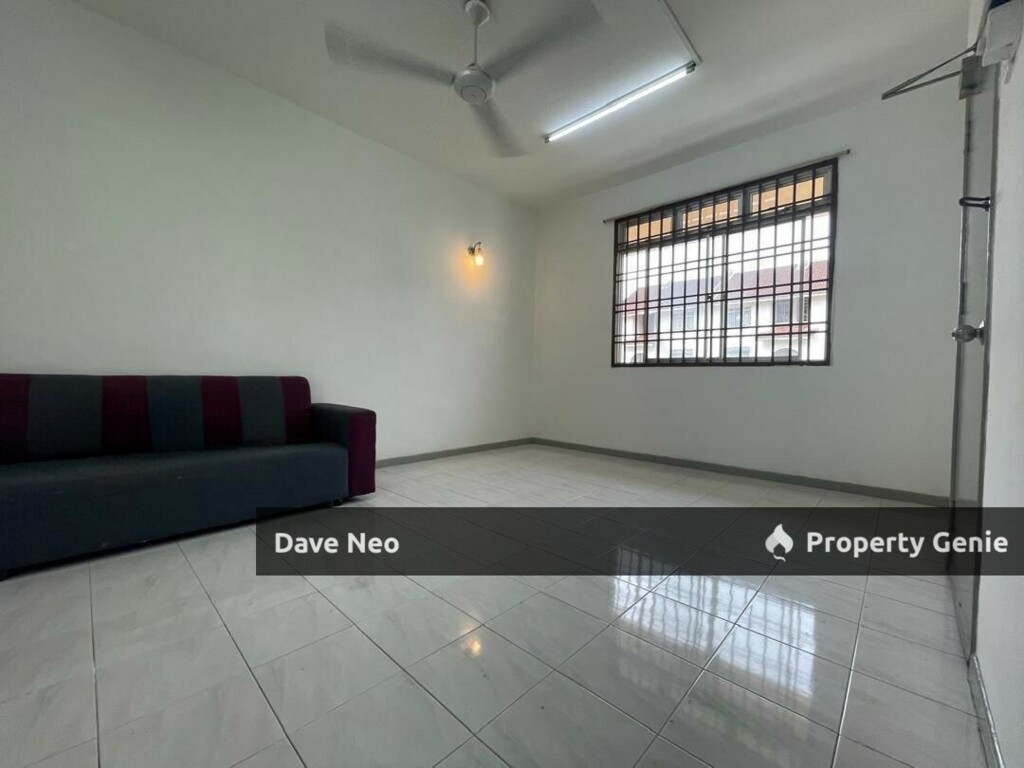 Sri Awana TownHouse • 3 Beds 2 Baths • Partial Furnished • Level 3