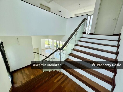 FREEHOLD & NEW | Bungalow 2 Storey Frangipani Villas, Kota Seriemas, Nilai.