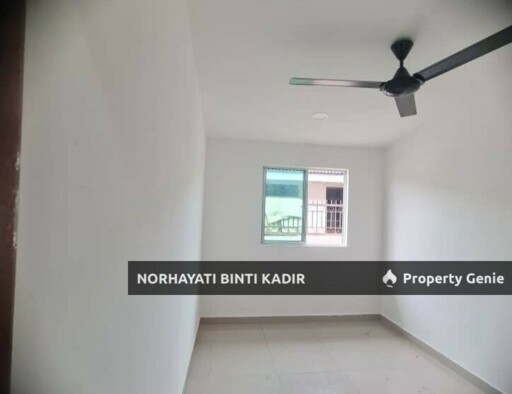 RENOVATED SINGLE STOREY TERRACE TAMAN TAS, KUANTAN