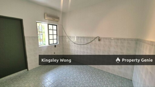 Meru Valley Endlot 32x107 Townhouse Super Below Market Green View