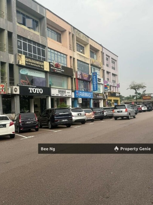 Permas Jaya 银行街 END LOT 店铺出售