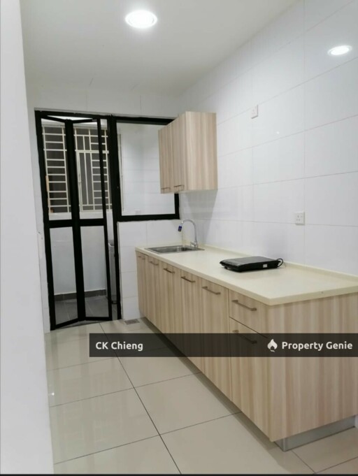 D'aman Residences Rent, 3 Rooms Partly Furnished, Taman Mas Puchong