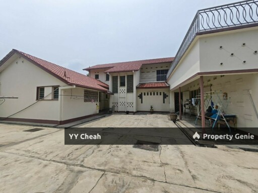 Prestigious Double Storey Bungalow @ GREENTOWN, IPOH, Prime Location 34950 sq ft